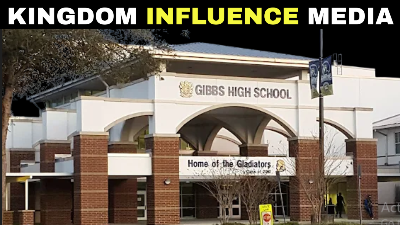 Gibbs High School has the tallest wide receiver recruit in the country